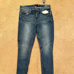 Express Jegging Jeans size 8 NWT